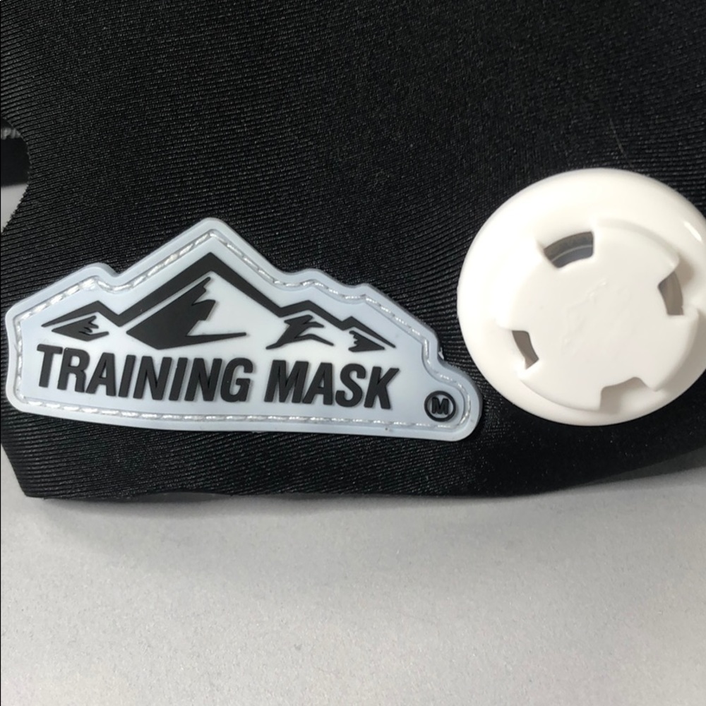 Elevation Training Mask 2.0 - Picture 2 of 3